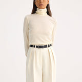 ROHE - Light-weight merino wool turtleneck | cream