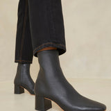 Roeffler Randall - Alec Black Mid-Heel Stretch Bootie