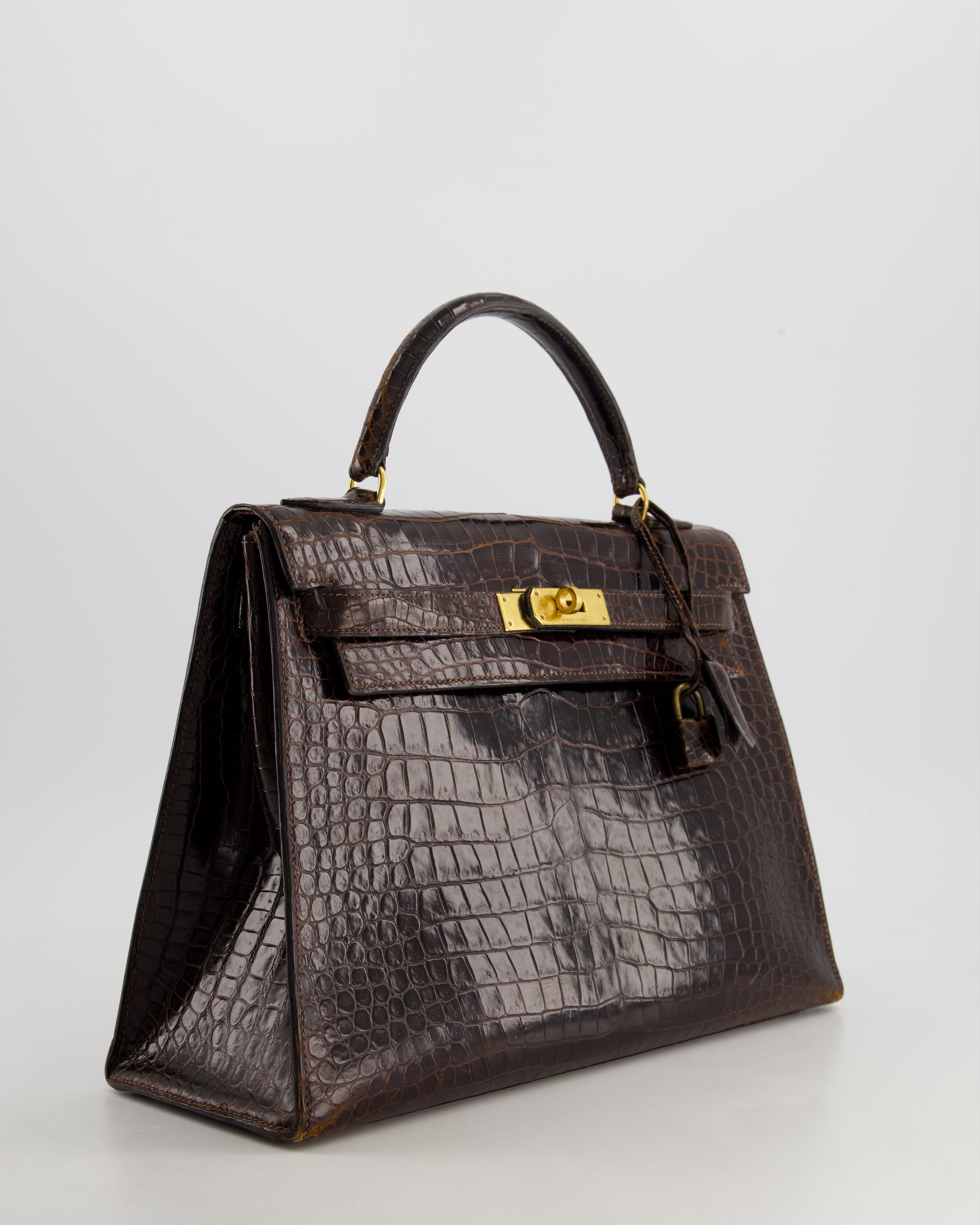 *FIRE PRICE* Hermès Kelly Vintage Sellier 32cm Bag in Chocolate Shiny Niloticus Crocodile Leather with Gold Hardware