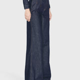 FRAME - Darted Wide Leg Jean -- Rinse